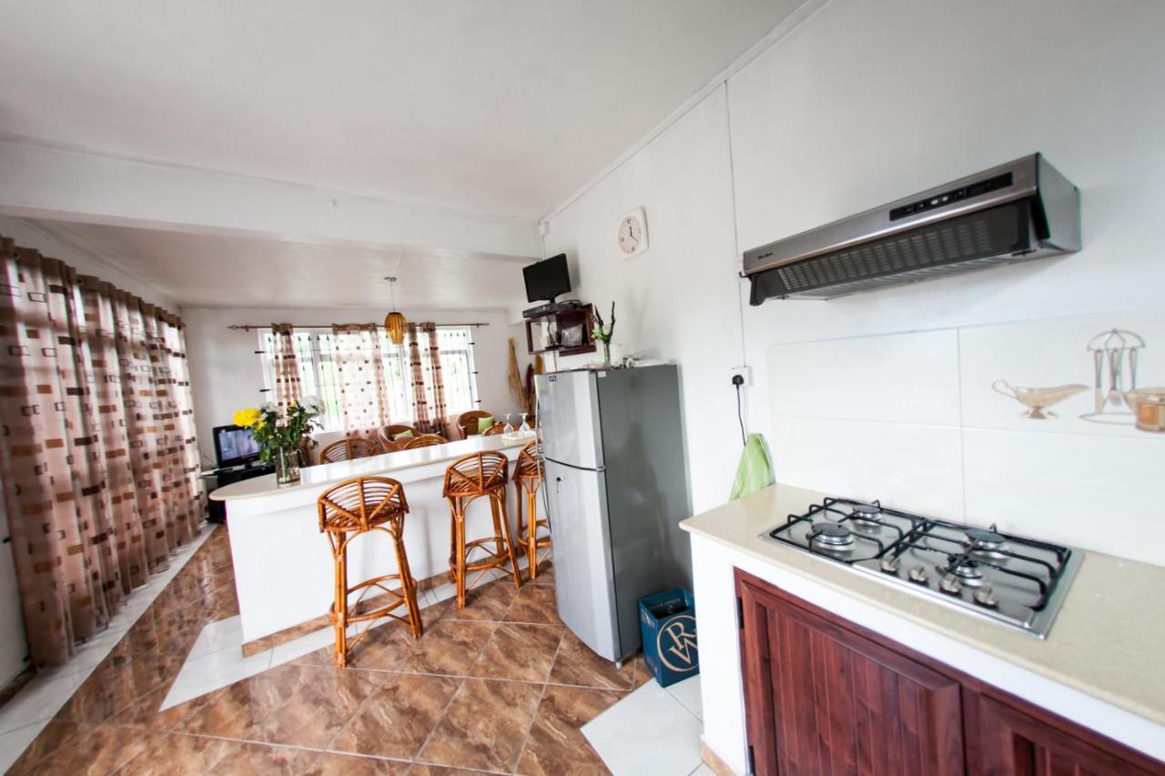 Suntoo Villa Wind & Kitesurf Accommodation ラ・ガウレット エクステリア 写真